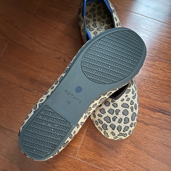 Rothy’s cheetah - Picture 2 of 3